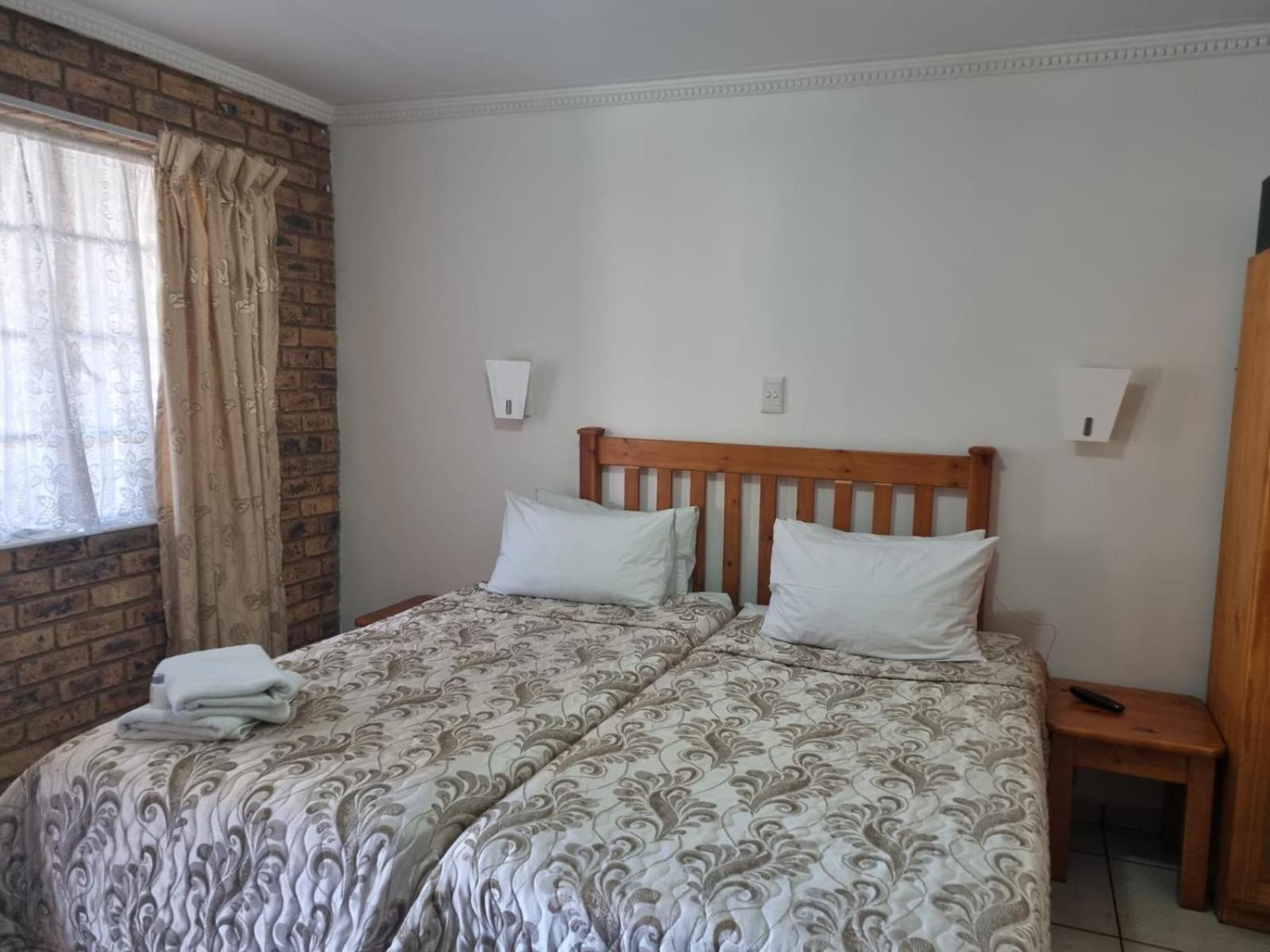 קמפטון פארק Airport Inn Bed And Breakfast מראה חיצוני תמונה