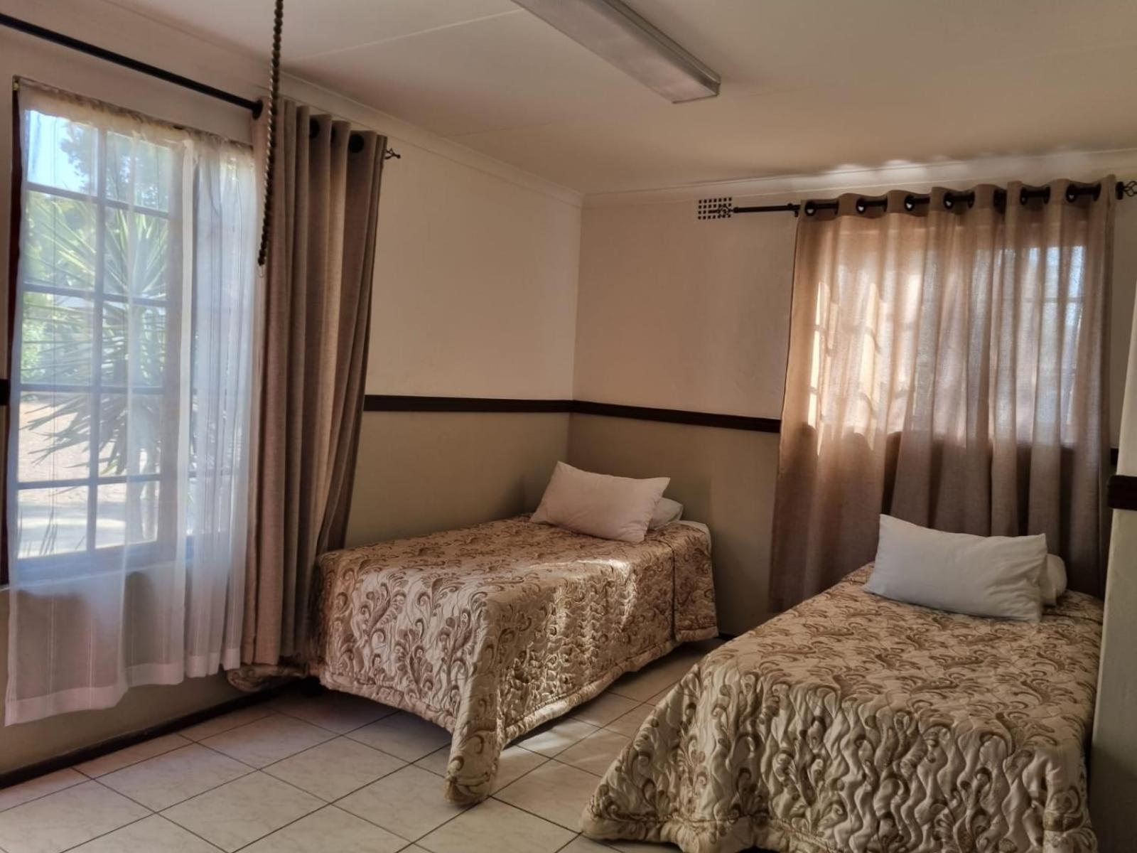 קמפטון פארק Airport Inn Bed And Breakfast מראה חיצוני תמונה